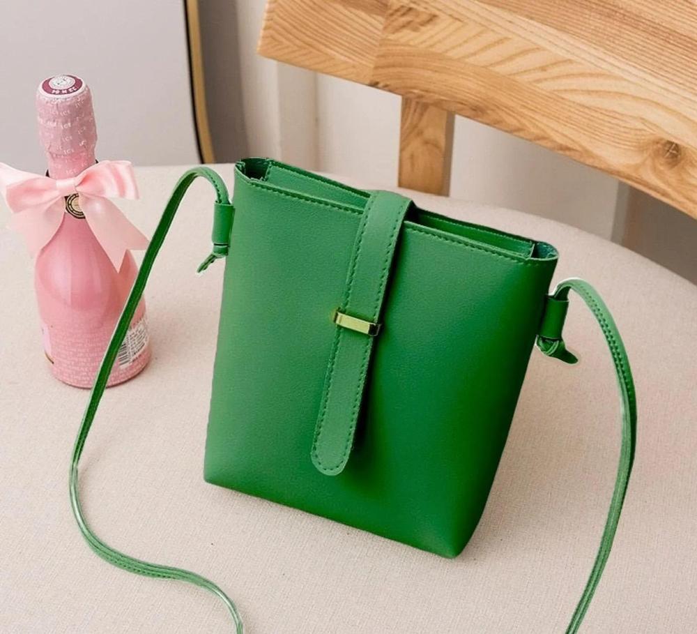Chic Minimalist Crossbody Bag