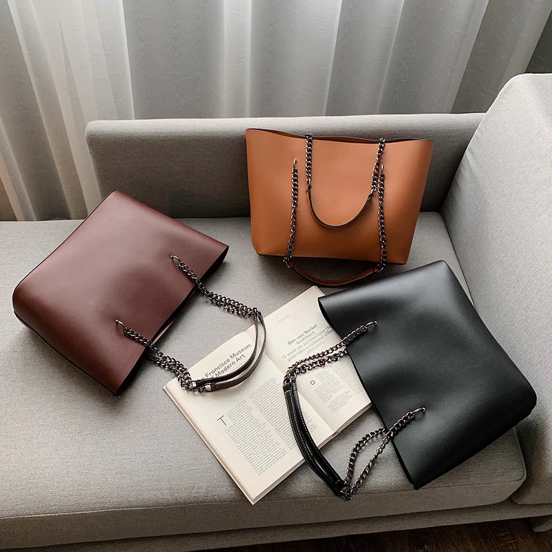 Elegant Chain Strap Tote Bag – Classic Edition (ZTS CR 020)