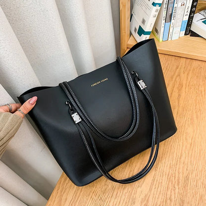 Classic Luxe Tote – Everyday Elegance Redefined (CR-043)