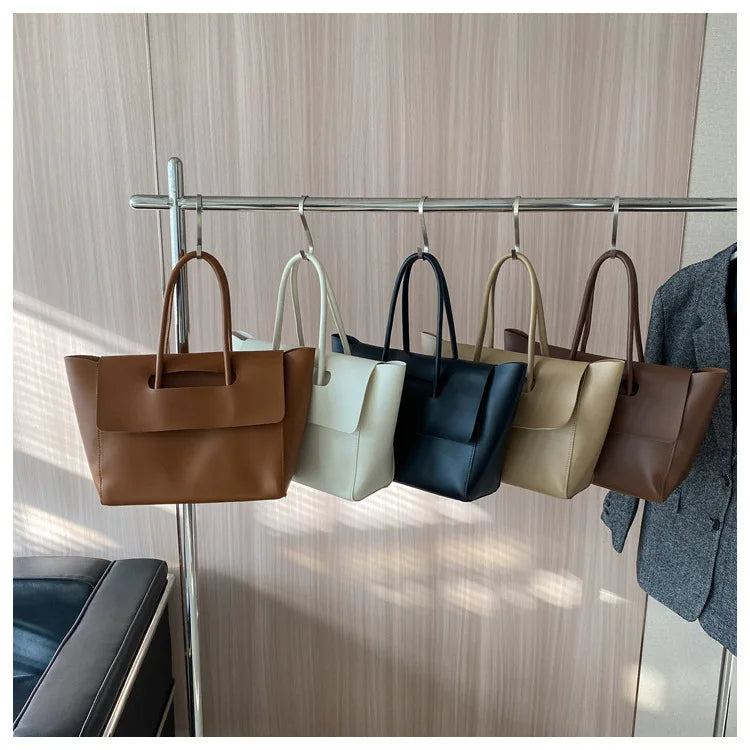Minimalist Structured Leather Tote Bag – Everyday Chic